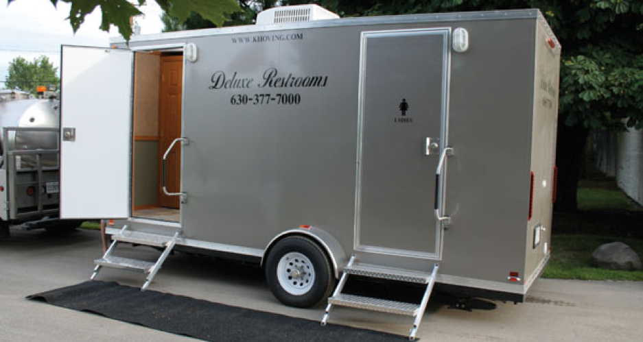 portable-restroom-types-chicago