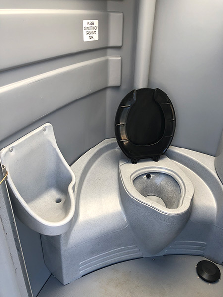deluxe porta potty rentals